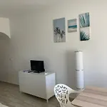 Magnolia Mar * Λάγος